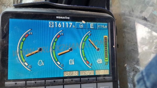 รถแบคโฮ Komatsu pc200  16000กว่าชั่วโมง