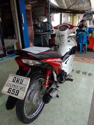 Honda Wave110i (สตาร์ทมือ) หัวฉีดประหยัดน้ำมัน พร้อมเล่ม สวยๆครับ