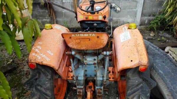 Kubota L1500/ รถไถเล็ก เก่านอก ไม่ได้ใช้งาน