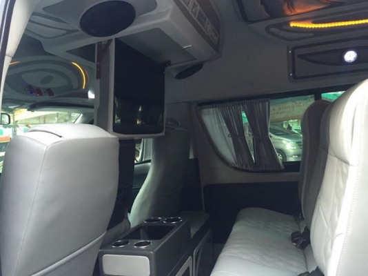 ขายดีเซล2.5ปี12. เกียMT แต่งวีไอพีอัพเกรตหน้า15หล่อเว่อ!!!โทร0877758887นางเบสท์รถตู้ท่าพระ