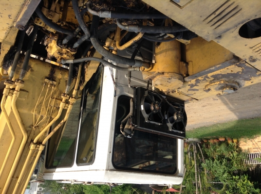 Pc200-5 komutsu ตูดแดงเดิมๆ