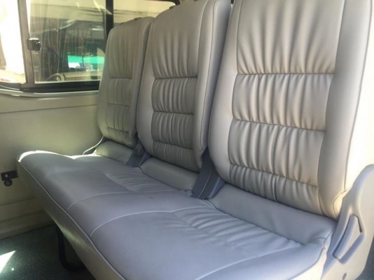 ขายดีเซล2.5ปี05แต่งวีไอพีเบาะสี่แถวแอร์บัสโทร0877758887นางเบสท์รถตู้ ขายดีเซล2.5ปี05แต่งวีไอพีเบาะสี่แถวแอร์บัสโทร0877758887นางเบสท์รถตู้