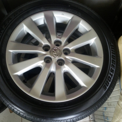 ล้อ TOYOTA ขอบ 16 5รู 100 พร้อมยาง bridgestone 205 55 16 ชุดล่ะ 6500