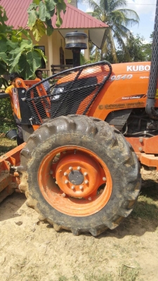 ขายรถไถนา Kubota M9540 มีผานหน้าหลัง  780.2ซม. รถปี56