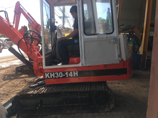 ขายรถขุด Kubota KH 14 ( เท่ากับขนาด 30 )  เก่านอก มีเอกสารนำเข้า