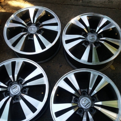 ล้อ honda ขอบ 16 5รู 114 ชุดล่ะ 4000