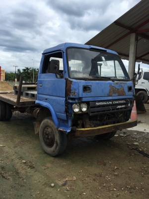 รถหกล้อนิสสัน บรรทุกแบคโฮ80 ลดราคาเหลือ 140,000 บาท