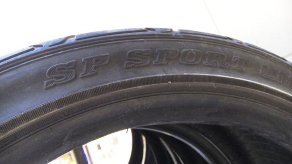 ขายยาง dunlop sport lm 703 225/40/18ปี 2012ราคา 3200บาทไทย