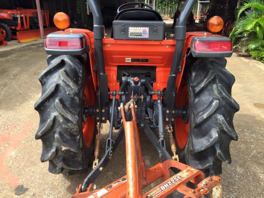 ขายรถไถ Kubota L3608(4WD) พร้อมใบมีดและผานพรวนช้าง รถพร้อมใช้งาน