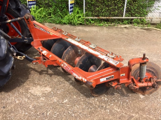 ขายรถไถ Kubota L3608(4WD) พร้อมใบมีดและผานพรวนช้าง รถพร้อมใช้งาน
