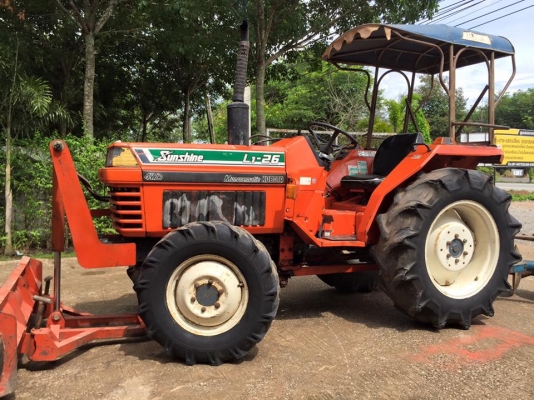ขายรถไถ Kubota L1-26 (4WD) พร้อมใบมีดและผานพรวน รถพร้อมใช้งาน