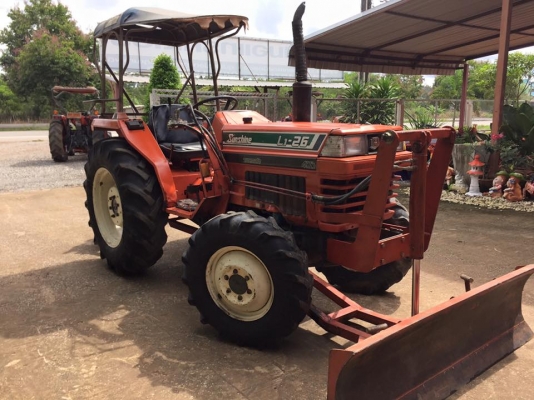 ขายรถไถ Kubota L1-26 (4WD) พร้อมใบมีดและผานพรวน รถพร้อมใช้งาน