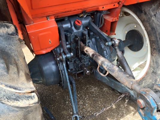 ขายรถไถ Kubota L1-26 (4WD) พร้อมใบมีดและผานพรวน รถพร้อมใช้งาน ขายรถไถ Kubota L1-26 (4WD) พร้อมใบมีดและผานพรวน รถพร้อมใช้งาน