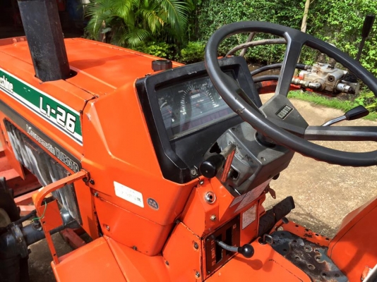 ขายรถไถ Kubota L1-26 (4WD) พร้อมใบมีดและผานพรวน รถพร้อมใช้งาน