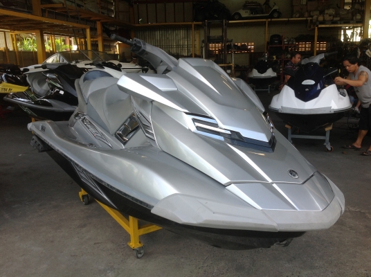 เรือเจ็ตสกี YAMAHA WaveRunner FX Cruiser High Output 1.8 วิ่ง 120 ชั่วโมง ปี 2012 สภาพเดิมๆจากอเมริกา นำเข้าจากประเทศสหรัฐอเมริกา รัฐฟลอริดา