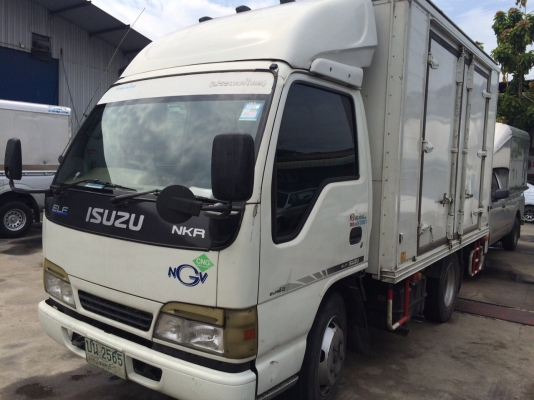 4ล้อ ปี2010 เครื่องดีเซล 100แรง รถสวยมากตามรูป 4ล้อ ปี2010 เครื่องดีเซล 100แรง รถสวยมากตามรูป