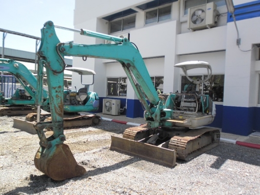 KOBELCO SK045 สนใจติดต่อ หนึ่ง 061-4194021