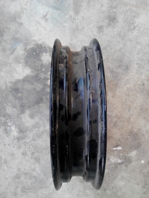 ขายล้อแม็กมอไซด์ขอบ 12 ล้อหน้า ราคา 500 บาท สนใจติดต่อ 0898450560