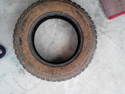 ขายยางขอบ 12 หน้ากว้าง 4.5  1 เส้น ราคา 350 บาท