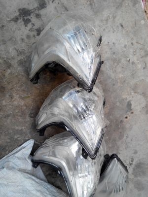 เลนไฟหน้า ของ ruyka สภาพใหม่หลายดวงราคา ดวงละ 350 บาท เอาไปแปลงใส่รุ่นอื่นได้