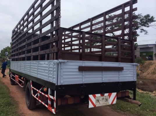 HINO 6ล้อFFแท้ ยาว7.2ม. เครื่องดี ครัทซีสวย รถไม่ผุ คานท้าย ZM10น็อต รถสวยพร้อมใช้งาน ขาย620,000บาท (ศุภากร081-1903107, 081-4252943)