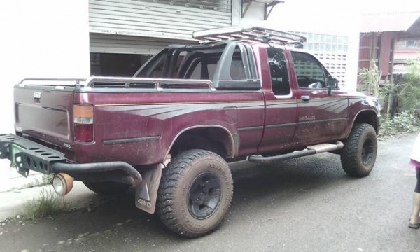 Toyota ln111 sr5 2.8 เดิมๆ Toyota ln111 sr5 2.8 เดิมๆ