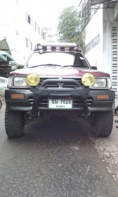 Toyota  ln111  sr5    2.8   เดิมๆ