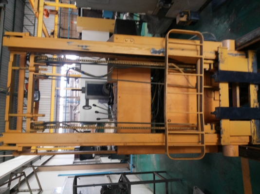 ขายรถไฟฟ้ายืนขับ komatsu ขนาด 1.5 ตัน เสาสูง 3.5 เมตร