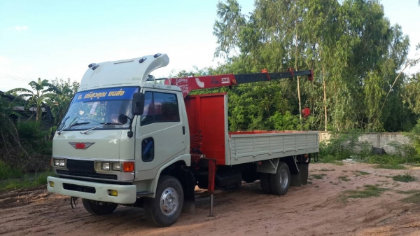 6ล้อติดเครนUNIC3ตัน 4ปลอก 3ชักเครื่องดี แชชซีสวย เอกสารพร้อมโอน 0857698049 0887115178