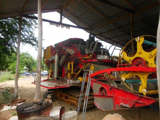 ขายรถเกี่ยวข้าวเกษตรพัฒนา ไอ้หนุ่มไวไฟ เครื่อง 210เทอร์โบ อุ้ม 2.5ตัน ตัวเดิน12 ปั้มอิตั้นคู่22