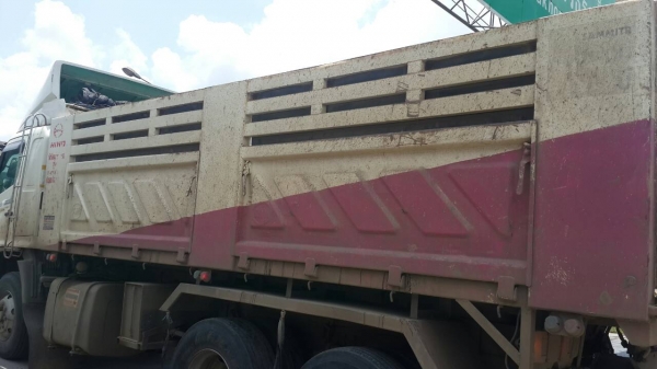 รถฮีโน่ 10 ล้อดั้ม FM1A  344 แรงม้า. ปี 54  ( ขาย แม่ , ลูก. )     สนใจติดต่อ  081 - 6079515