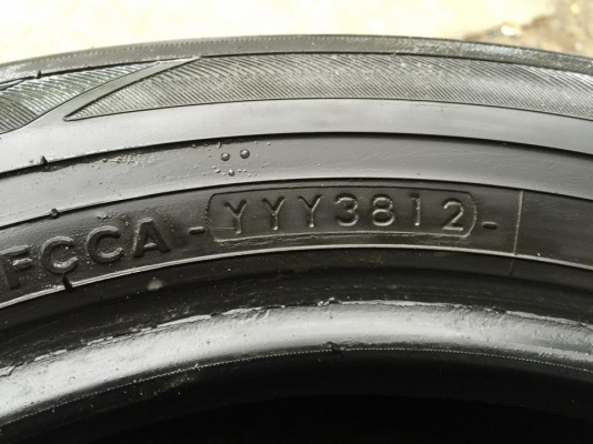 ขายยาง YOKOHAMA Earth-1 (japan) 185-60-15 ปี12 สัปดาห์38 ดอกสวย เนื้อนิ่ม ไม่มีปะ
