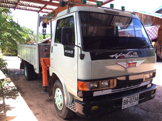 HINO 6 ล้อ