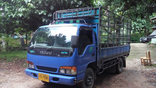 6ล้อช่วงยาว4.30ม ISUZU NPR 130แรงม้าปี46 เครื่อง4HG1