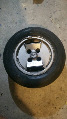 ล้อแม็กเดิมๆ โตโยต้าหน้าแหลม 185 ขอบ 13 รวม 4 ล้อ 1200 บ