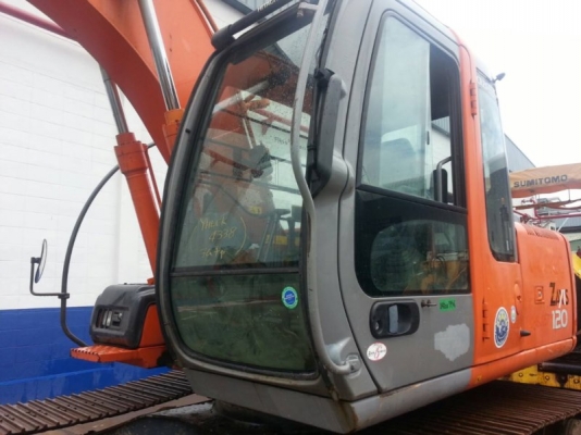 ขายรถนอกเก่าญี่ปุ่น hitachi zx 120 แทรก70cmรถสวยราคาถูก สนใจโทร 092-3309229 อี๊ด