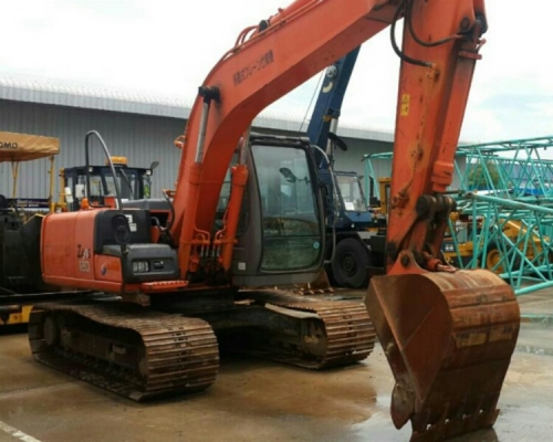 ขายรถนอกเก่าญี่ปุ่น hitachi zx 120 แทรก70cmรถสวยราคาถูก สนใจโทร 092-3309229 อี๊ด