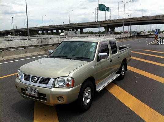 ขาย FRONTIER 4ประตู (จัดไฟแนนซ์ใด้เต็ม)รถสวยพร้อมใช้ ไฟฟ้าทั้งคัน