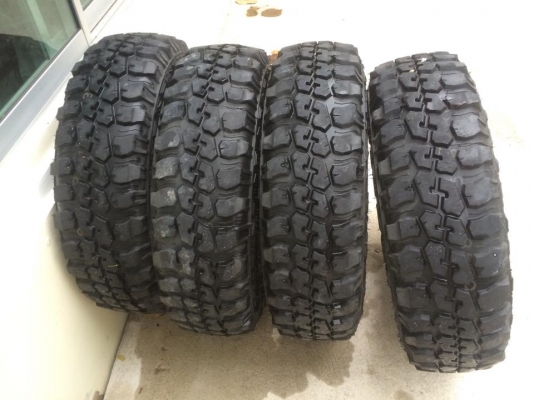 ขายยางFederal couragia m/t 235/85/16 ปี14 ลงพื้นได้4เดือน ไม่ค่อยได้ขับ เทียบเท่า32นิ้ว ดอกเต็ม 4เส้นขาย 9000บาท ใส่เบี้ยน. Jimny สวยๆเลยครับ ดูของพระราม2