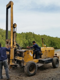 ขาย- รถทุบถนน ตอกพื้น คอนกรีต ARROW 7655 เครื่องดีเซล 4 สูบ เก่าญี่ปุ่น