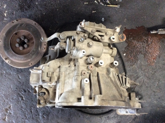 ขายเกียร์ M/T โตโยต้าโคโรน่า ท้ายโด่ง