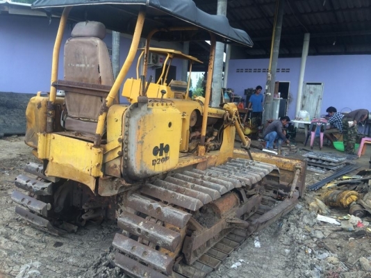 ขายD2-3 20P ใบแทร็กยาว50เซน สภาพ พร้อมใช้งาน เครื่องดีช่วงล่างดี ใบแทร็กเต็ม ราคาต่อรองได้