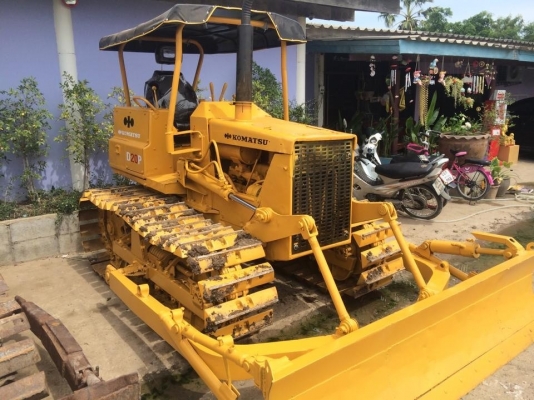 ขายD2-5 20P ใบเเทร็กยาว50เซน สภาพสวย มีใบมีดสไลด์ คว่ำหน้าหลัง เอียงได้. พร้อมใช้งาน เครื่องดีช่วงร่างดี ใบแทร็กเต็ม ดาวน์ได้100000 ขายD2-5 20P ใบเเทร็กยาว50เซน สภาพสวย มีใบมีดสไลด์ คว่ำหน้าหลัง เอียงได้. พร้อมใช้งาน เครื่องดีช่วงร่างดี ใบแทร็กเต็ม ดาวน์ได้100000