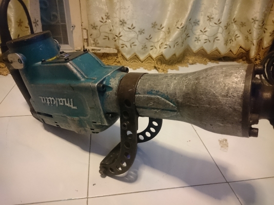 แย็กสกัดปูนให้เช่า