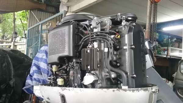 Honda 90แรงสี่จังหวะ คาบูร์เก่าญี่ปุ่น Honda 90แรงสี่จังหวะ คาบูร์เก่าญี่ปุ่น