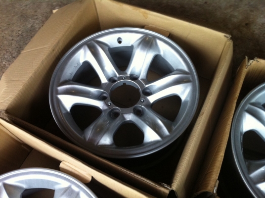 ขายแมคเล็บเหยี่ยว แท้อีสุซุ