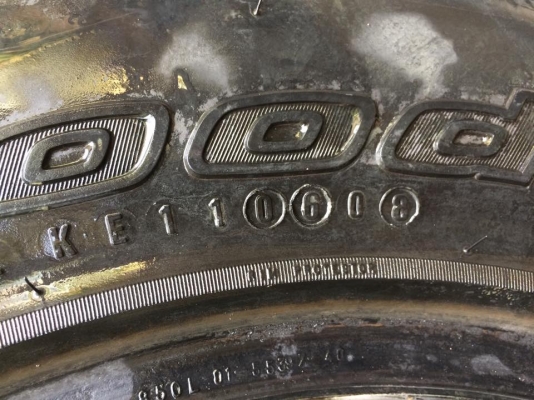 ขายยางbf mud ขนาด225/75/16 เก่าเก็บปี08 ใช้งานน้อยมากดอกเต็มๆ เทียบเท่า29.2นิ้ว เอาไปใส่ คารีเบี้ยน jimny jeep สวยๆครับ. 4เส้นดอกเท่ากันหมดไม่มีปะ ไม่บวม. 4เส้น ราคา7500บาท ดูของพระราม2. 089 0211090 Id champ_rama2 ขายยางbf mud ขนาด225/75/16 เก่าเก็บปี08 ใช้งานน้อยมากดอกเต็มๆ เทียบเท่า29.2นิ้ว เอาไปใส่ คารีเบี้ยน jimny jeep สวยๆครับ. 4เส้นดอกเท่ากันหมดไม่มีปะ ไม่บวม. 4เส้น ราคา7500บาท ดูของพระราม2. 089 0211090 Id champ_rama2