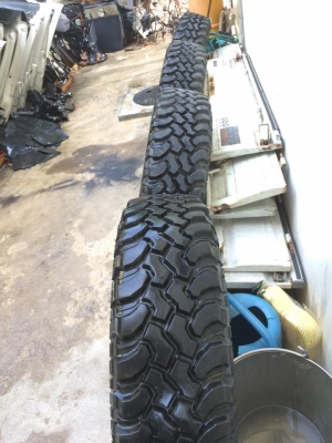 ขายยางbf mud ขนาด225/75/16 เก่าเก็บปี08 ใช้งานน้อยมากดอกเต็มๆ เทียบเท่า29.2นิ้ว เอาไปใส่ คารีเบี้ยน jimny jeep สวยๆครับ. 4เส้นดอกเท่ากันหมดไม่มีปะ ไม่บวม. 4เส้น ราคา7500บาท ดูของพระราม2. 089 0211090 Id champ_rama2 ขายยางbf mud ขนาด225/75/16 เก่าเก็บปี08 ใช้งานน้อยมากดอกเต็มๆ เทียบเท่า29.2นิ้ว เอาไปใส่ คารีเบี้ยน jimny jeep สวยๆครับ. 4เส้นดอกเท่ากันหมดไม่มีปะ ไม่บวม. 4เส้น ราคา7500บาท ดูของพระราม2. 089 0211090 Id champ_rama2