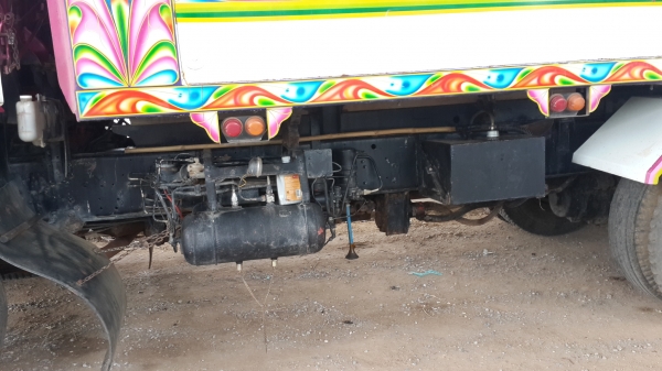 ขาย 10 ล้อ  ISUZU Rocky 240 แรง  ราคา 850000 บาท  ครัชซีใหญ่ ดุมใหญ่ เพราบรูกี้ใหญ่ เบรกจิ๊บฟี่ เครื่องเก่าญี่ปุ่นเปลี่ยนใหม่ลงเล่มแล้ว