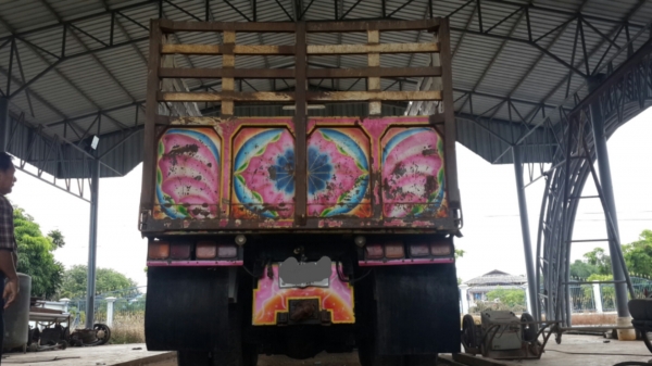 ขาย 10 ล้อ  ISUZU Rocky 240 แรง  ราคา 850000 บาท  ครัชซีใหญ่ ดุมใหญ่ เพราบรูกี้ใหญ่ เบรกจิ๊บฟี่ เครื่องเก่าญี่ปุ่นเปลี่ยนใหม่ลงเล่มแล้ว